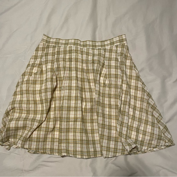 Urban outfitters plaid skirt - Picture 3 of 4